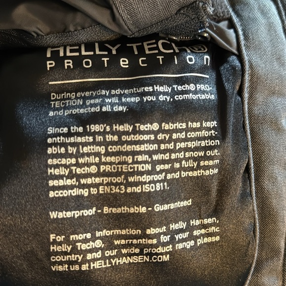 Helly Hansen | Ski ⛷️ Snowboard 🏂 Jacket - Picture 10 of 13